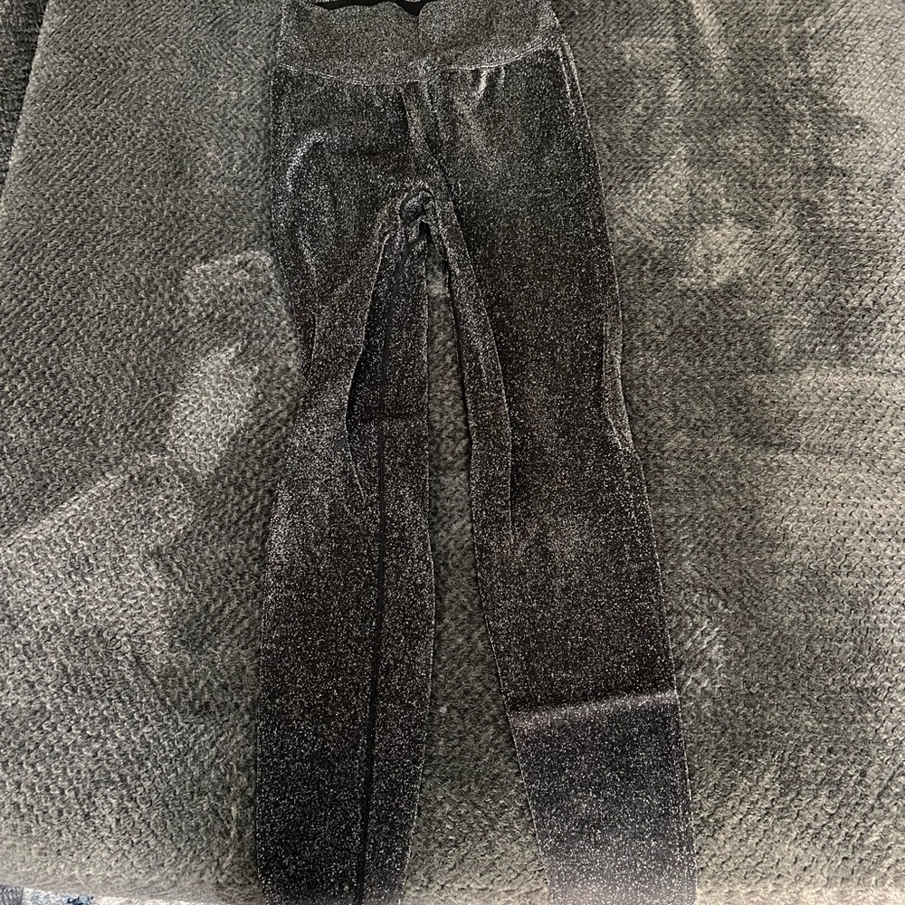 PINK Victoria's Secret Shimmery Stretch Leggings